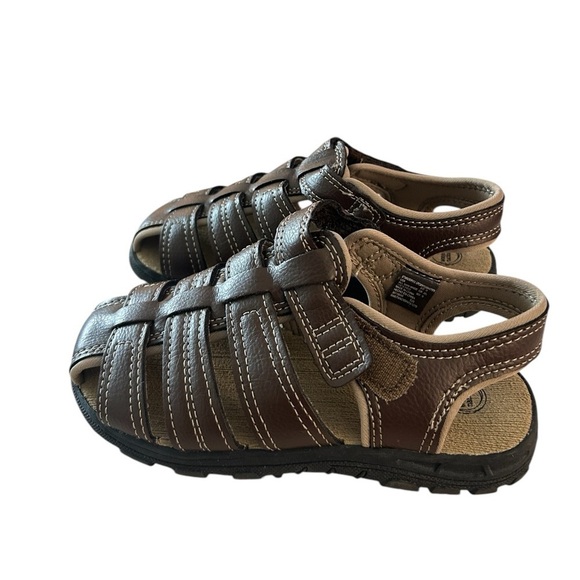 Wonder Nation Big Boys Fisherman Sandals - Brown, Size 11 - Picture 2 of 9